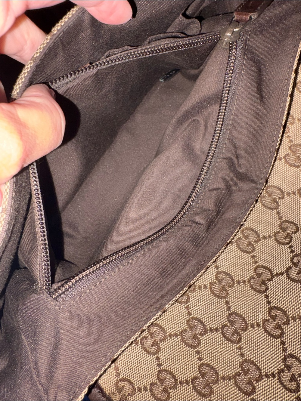 Gucci Beige GG Supreme Canvas Messenger Bag with Brown Leather Trim - Picture 7 of 10